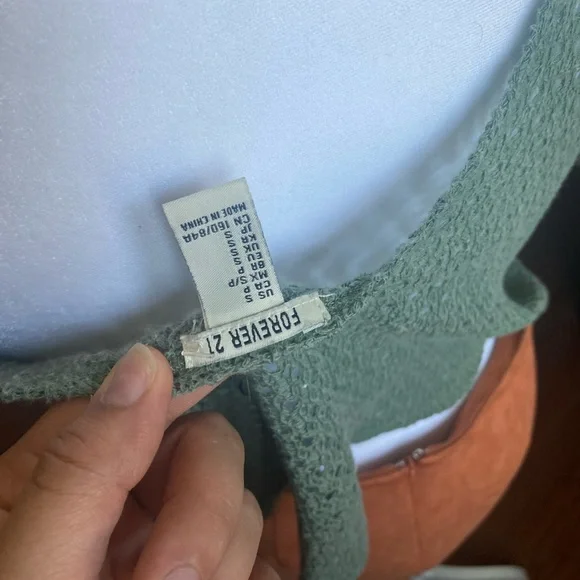 Forever 21 crochet green top - Picture 3 of 3